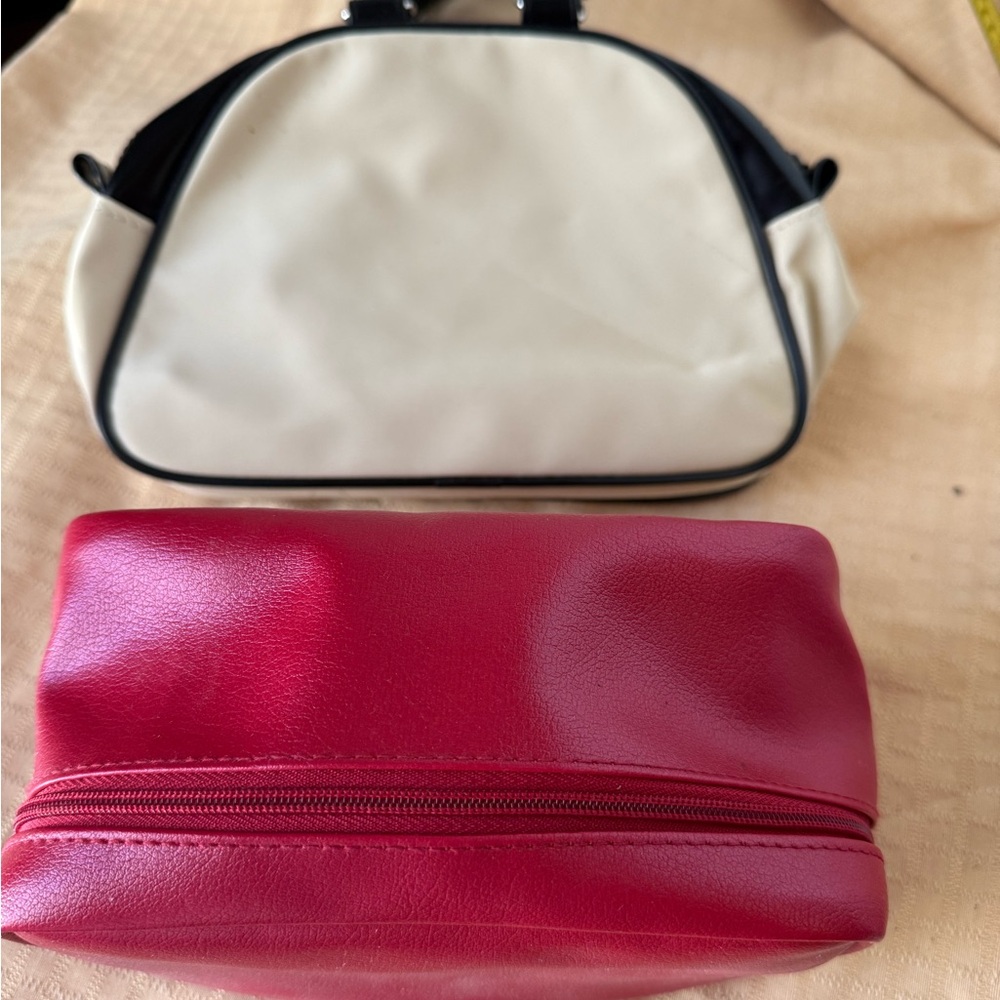 Estée Lauder bags